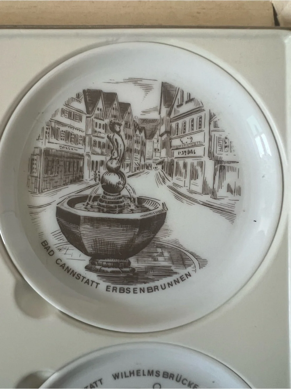 Fürstenberg Porzellan White and Brown Collector Plate Set — 6-Pack